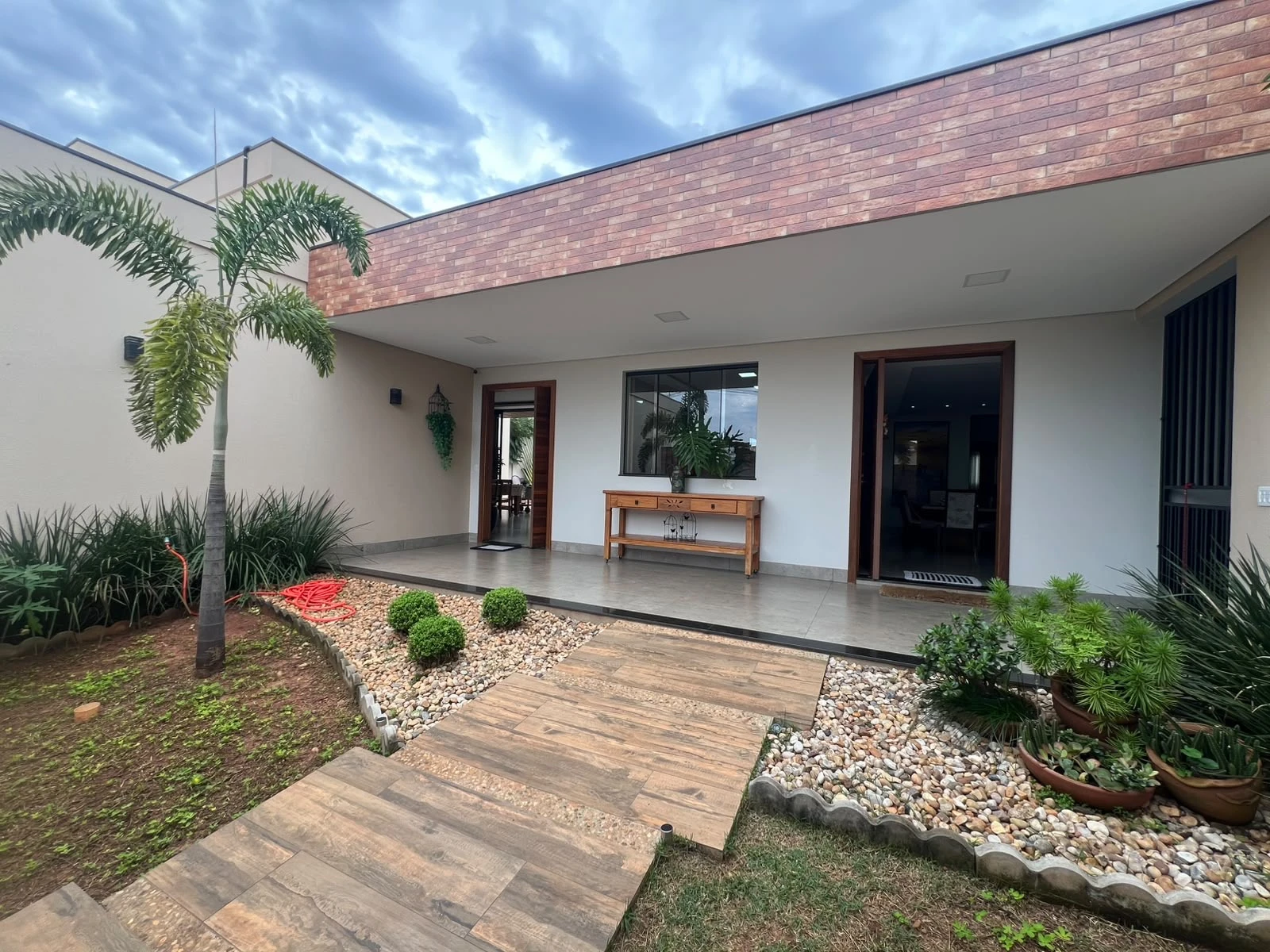 CASA DE ALTO PADRÃO À VENDA | REGIÃO CENTRAL | ASSIS