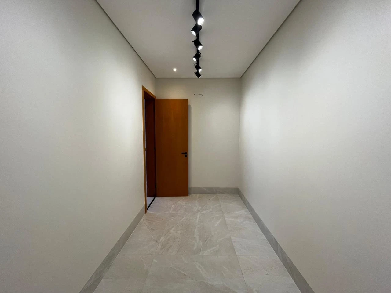 RESIDÊNCIA DE ALTO PADRÃO - RESIDENCIAL RENASCENCE