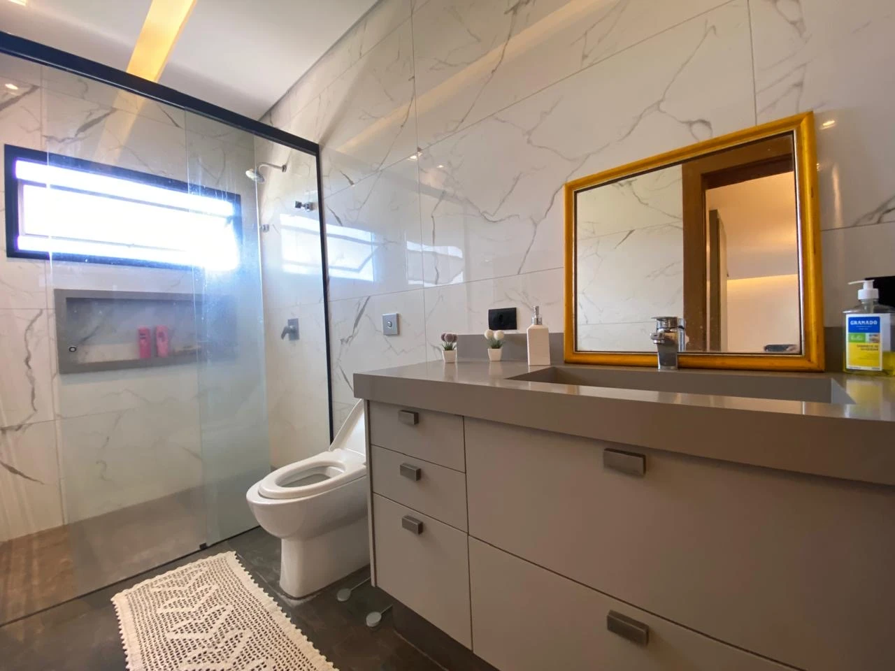 EXCLUSIVIDADE, SOFISTICAÇÃO E CONFORTO NO VILLAGE DAMHA