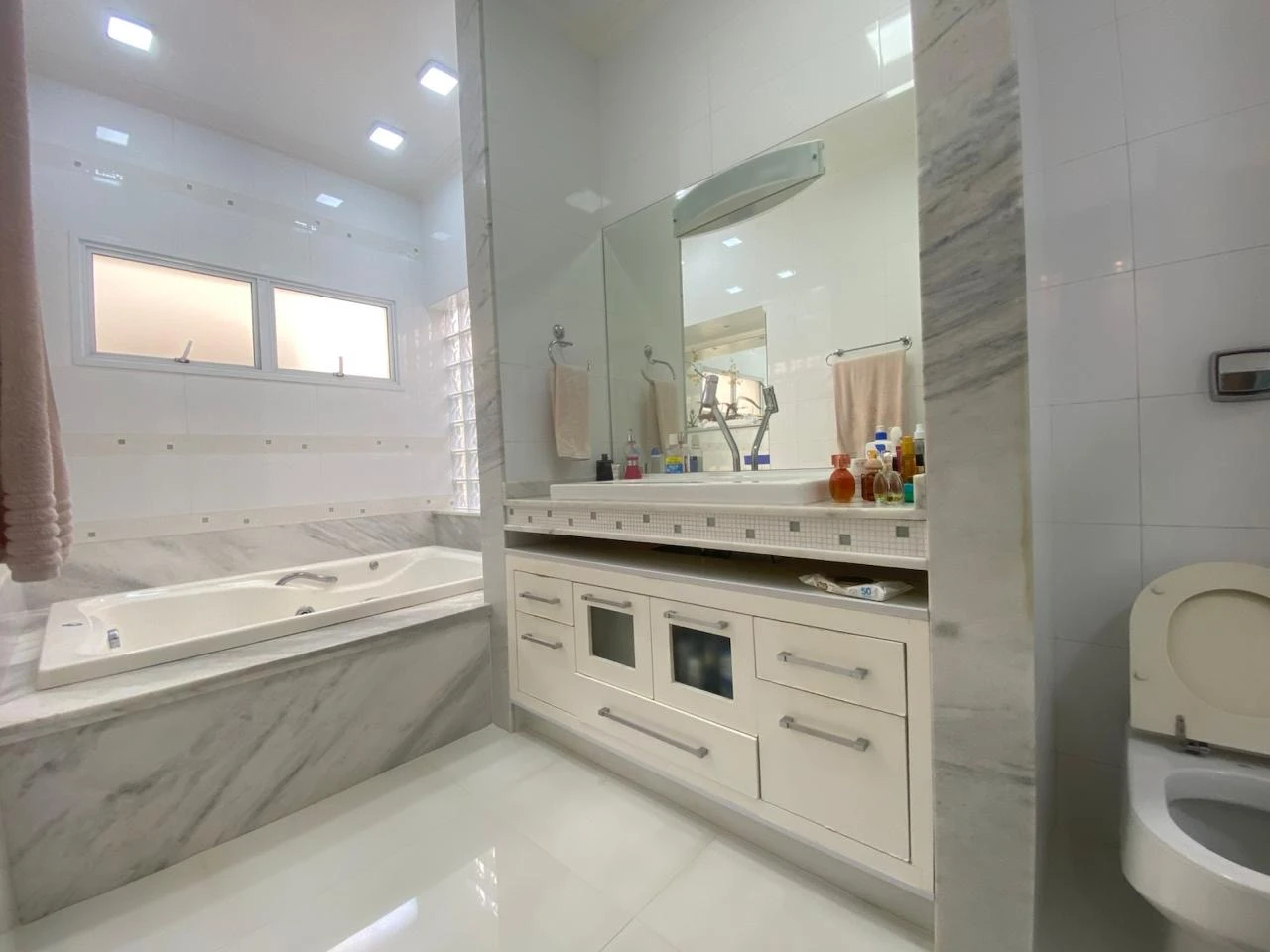 RESIDENCIA NA VILA RODRIGUES - ASSIS