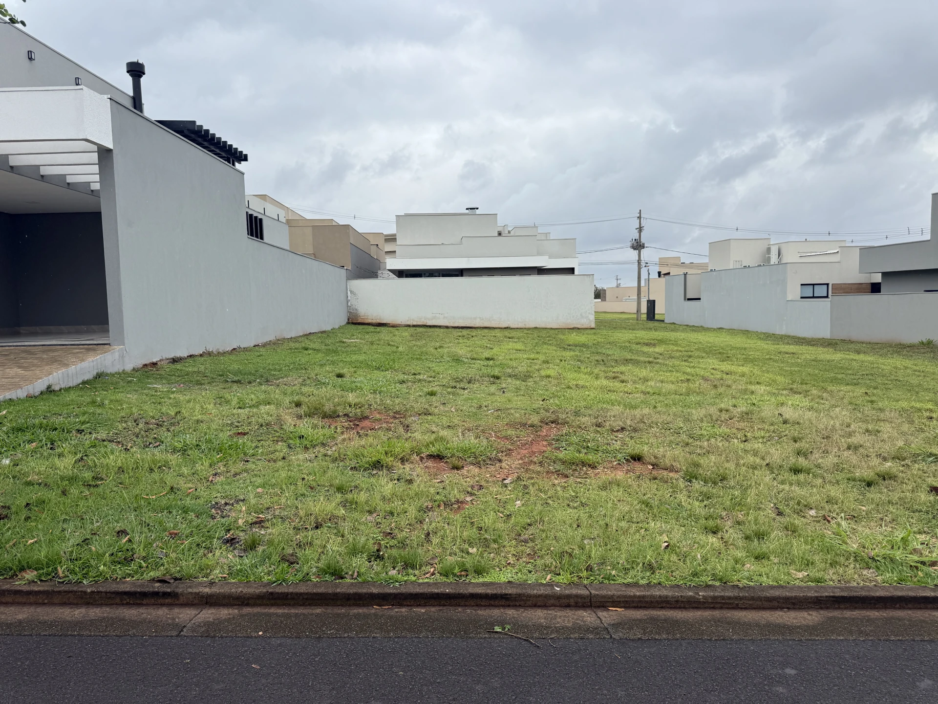LOTE RESIDENCIAL VILLAGE DAMHA