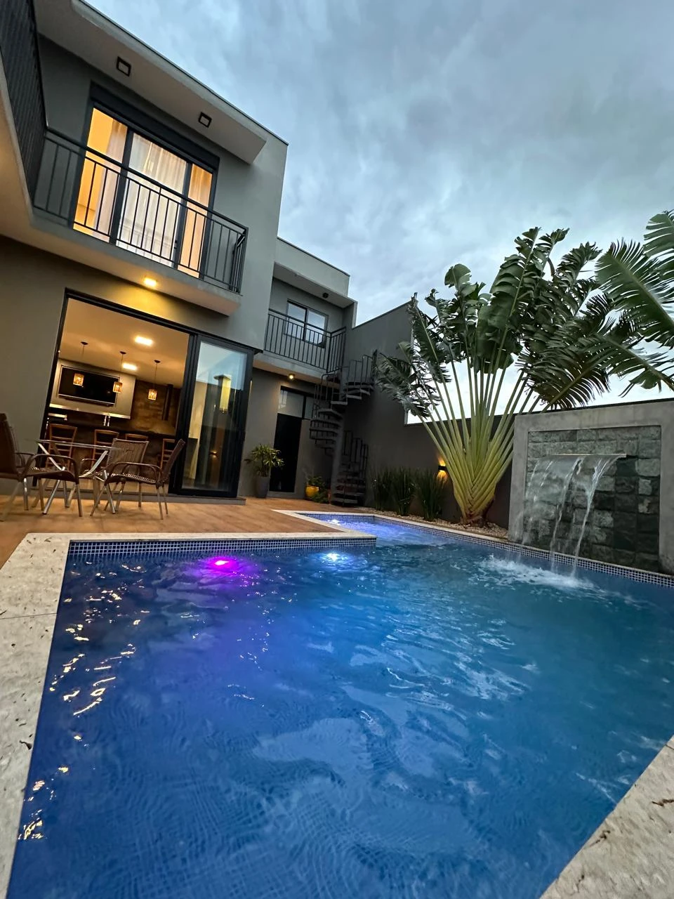 IMÓVEL ALTO PADRÃO RESIDENCIAL CASABLANCA