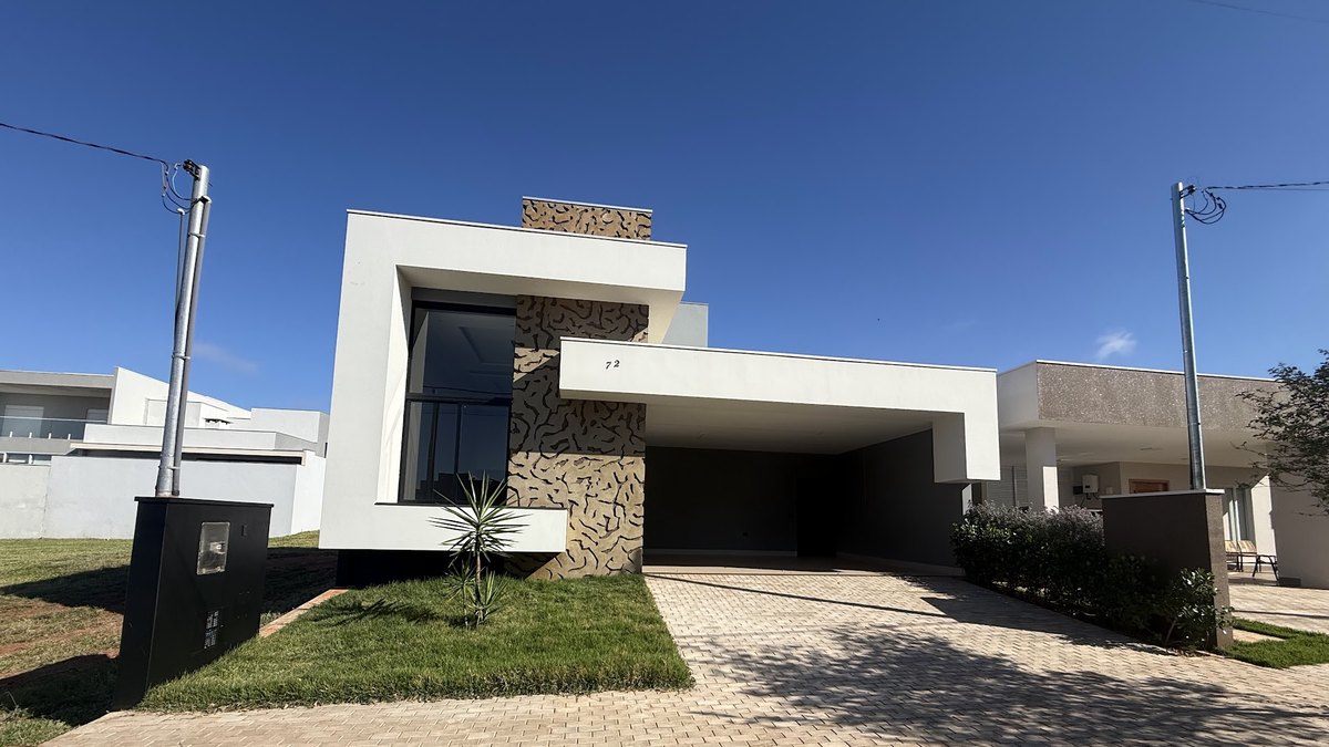 Casa à venda no Village Damha — Assis/SP